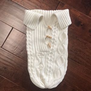 Baby cocoon cable knit blanket